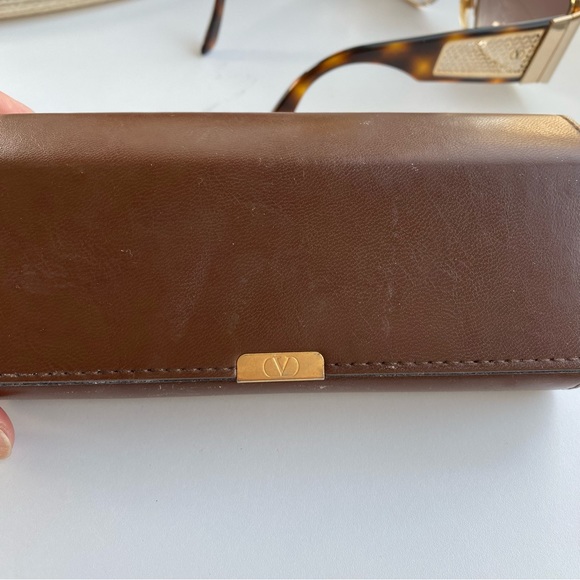 VALENTINO SUNGLASSES - Picture 5 of 6